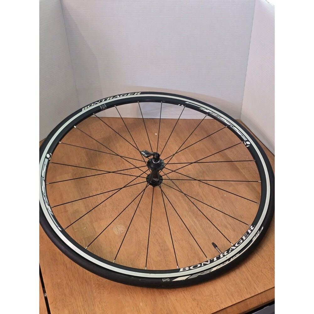 Bontrager SSR 700c Front Road Bike Wheel 700x23c Tire Skewer New Take Off Trek